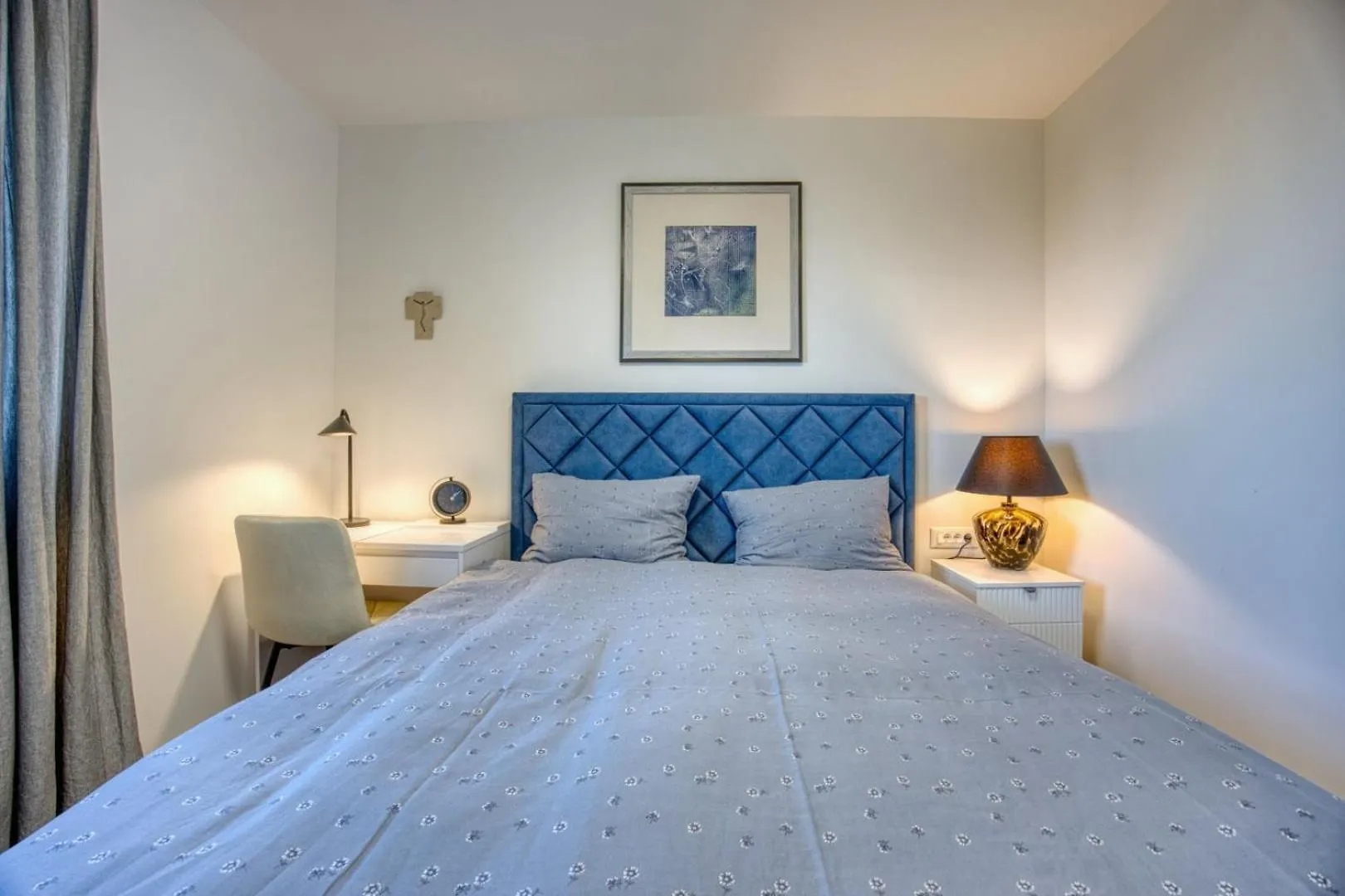 Blue Premium Apartment - Crowonder Luxury Rent زادار 0*,